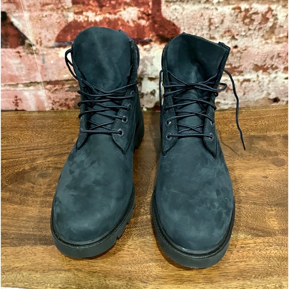 PREOWNED TIMBERLAND 6” WATERPROOF BOOTS IN ALMOST NEW CONDITION - Picture 4 of 10